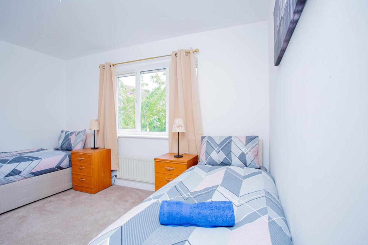 Intellect Suites Northampton Esterno foto